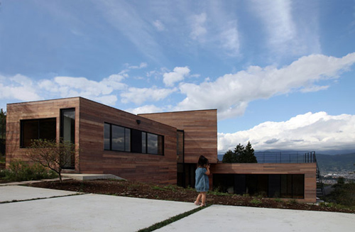 サムネイル:平山俊建築設計による住宅