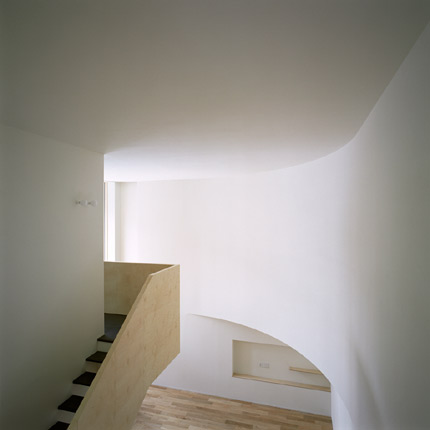サムネイル:堀尾浩 / 堀尾浩建築設計事務所による「光音の家」