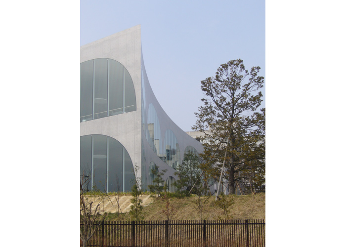 Tama Art University New Library/Toyo Ito