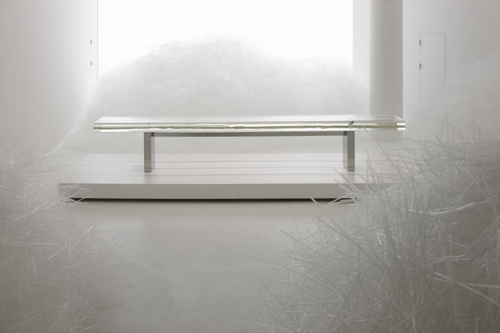 吉岡徳仁による