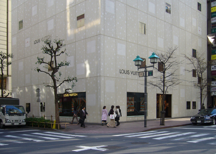 Louis Vuitton Ginza Namiki St. boutique/Jun Aoki