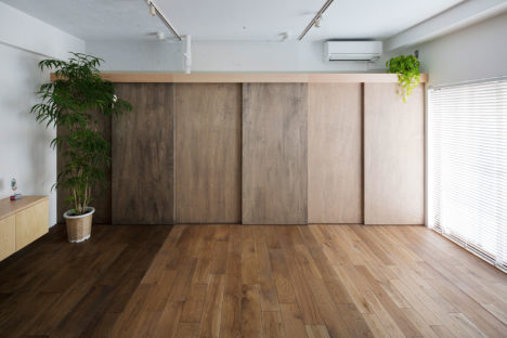 サムネイル:篠元貴之+藤澤竜也 / VOAR DESIGN HAUSによる、東京の、集合住宅の一住戸の改修「Opera」