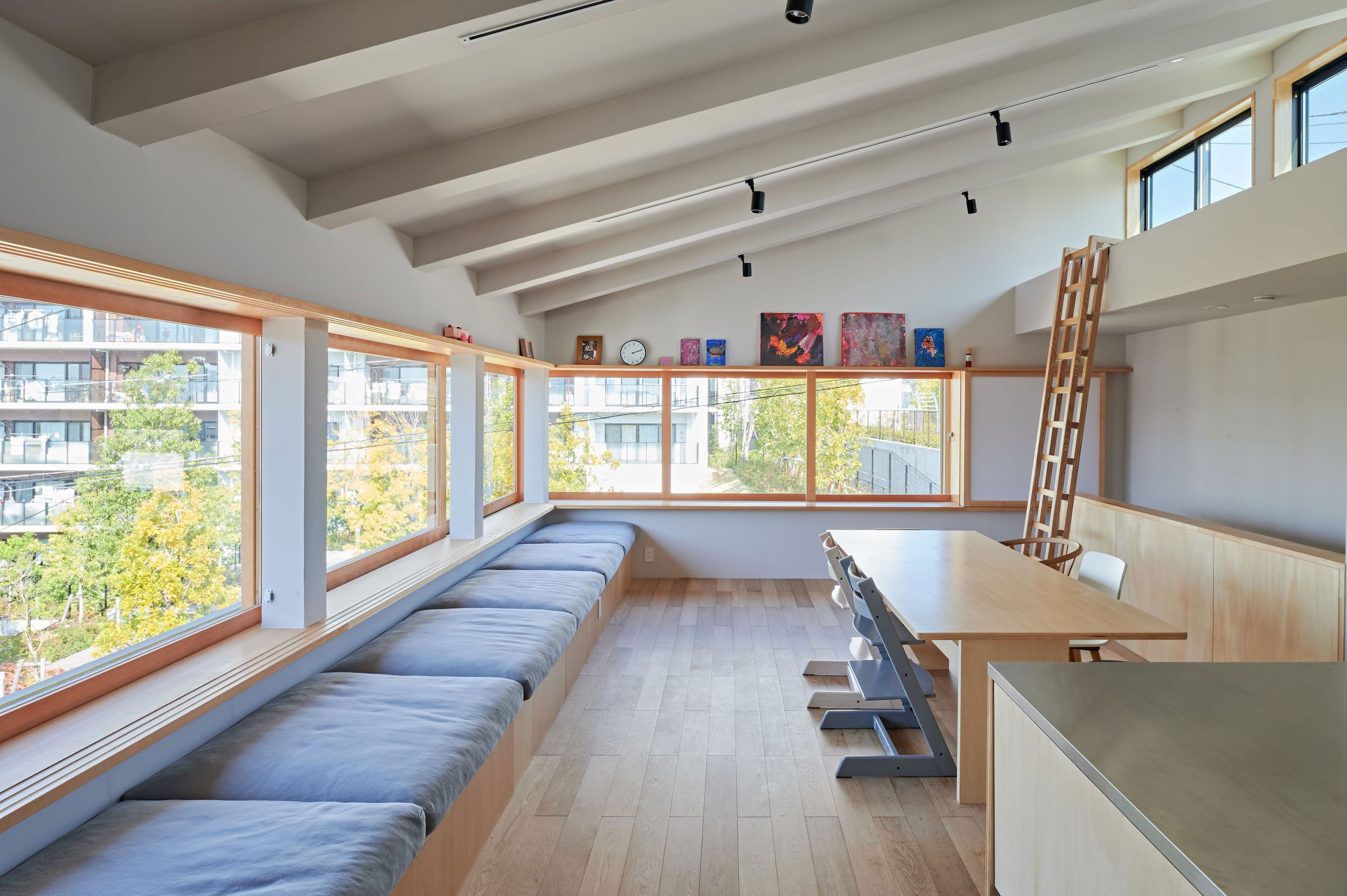 宇津木喬行 / 333 architects＋高橋良弘による、神奈川・横浜市の