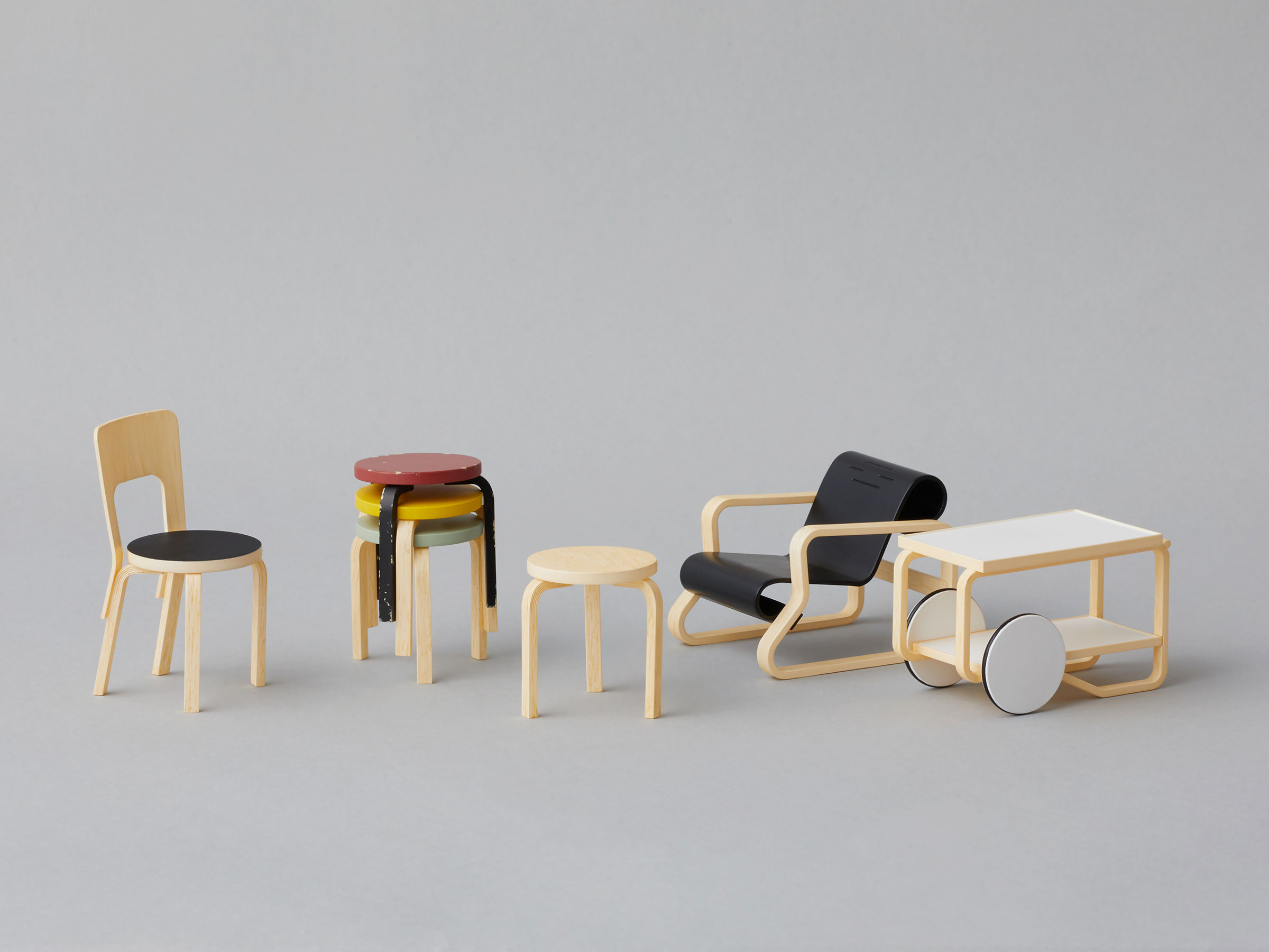 アルヴァ・アアルトがデザインした名作家具が、ガチャ（カプセル玩具