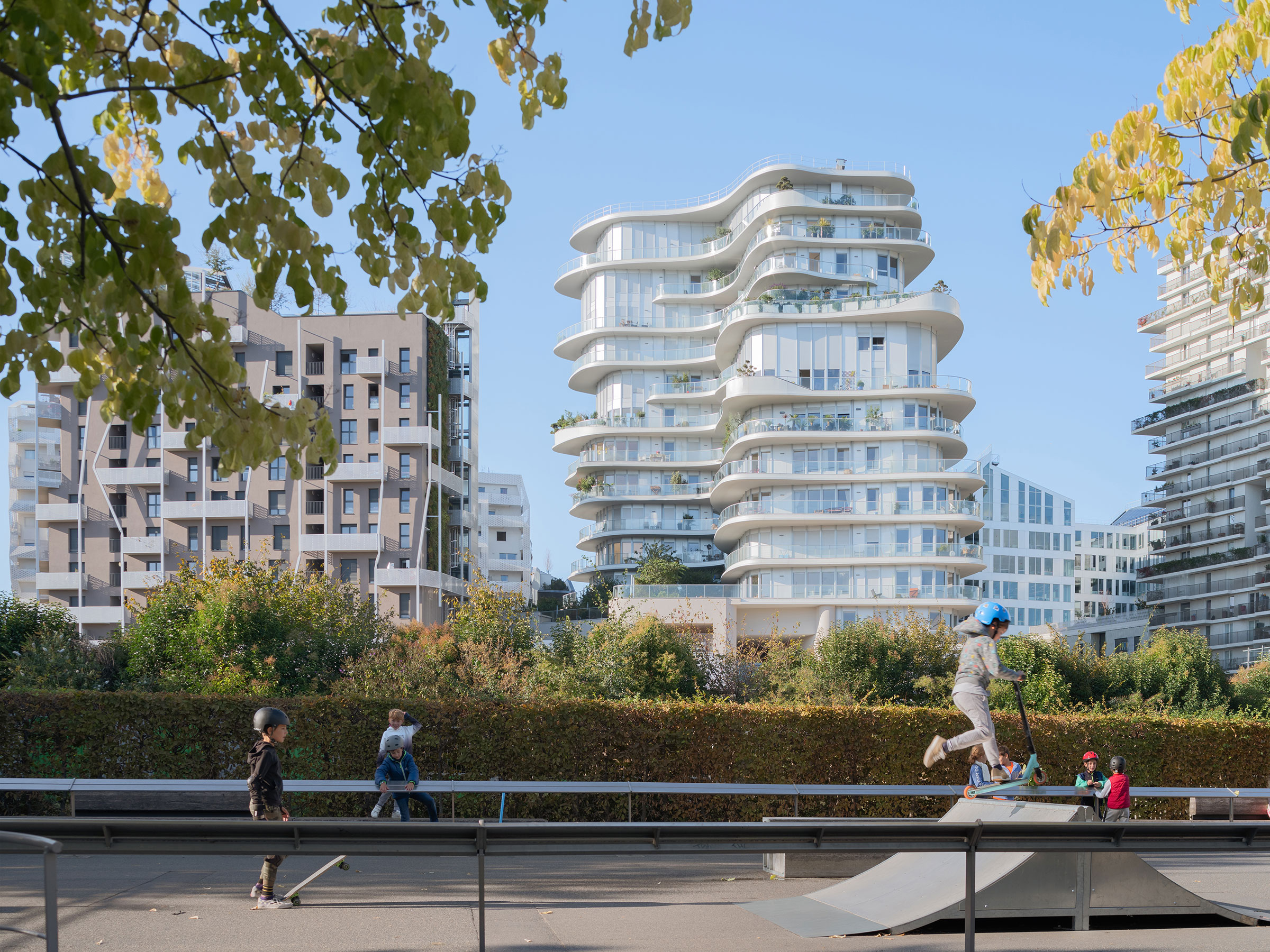 MADによる、フランス・パリの集合住宅「UNIC」。持続可能な都市開発