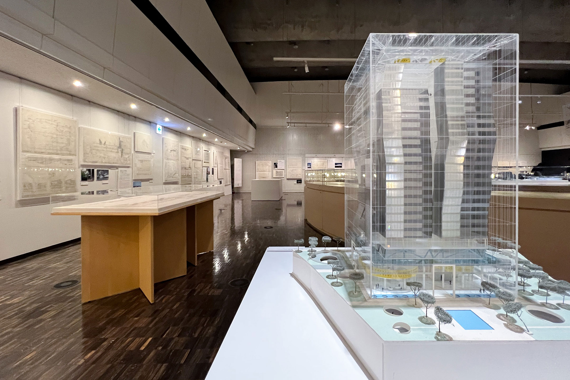 建築に何が可能か 原広司 令和4年度展覧会 原広司 建築に何が可能か－有孔体と浮遊の思想の55年