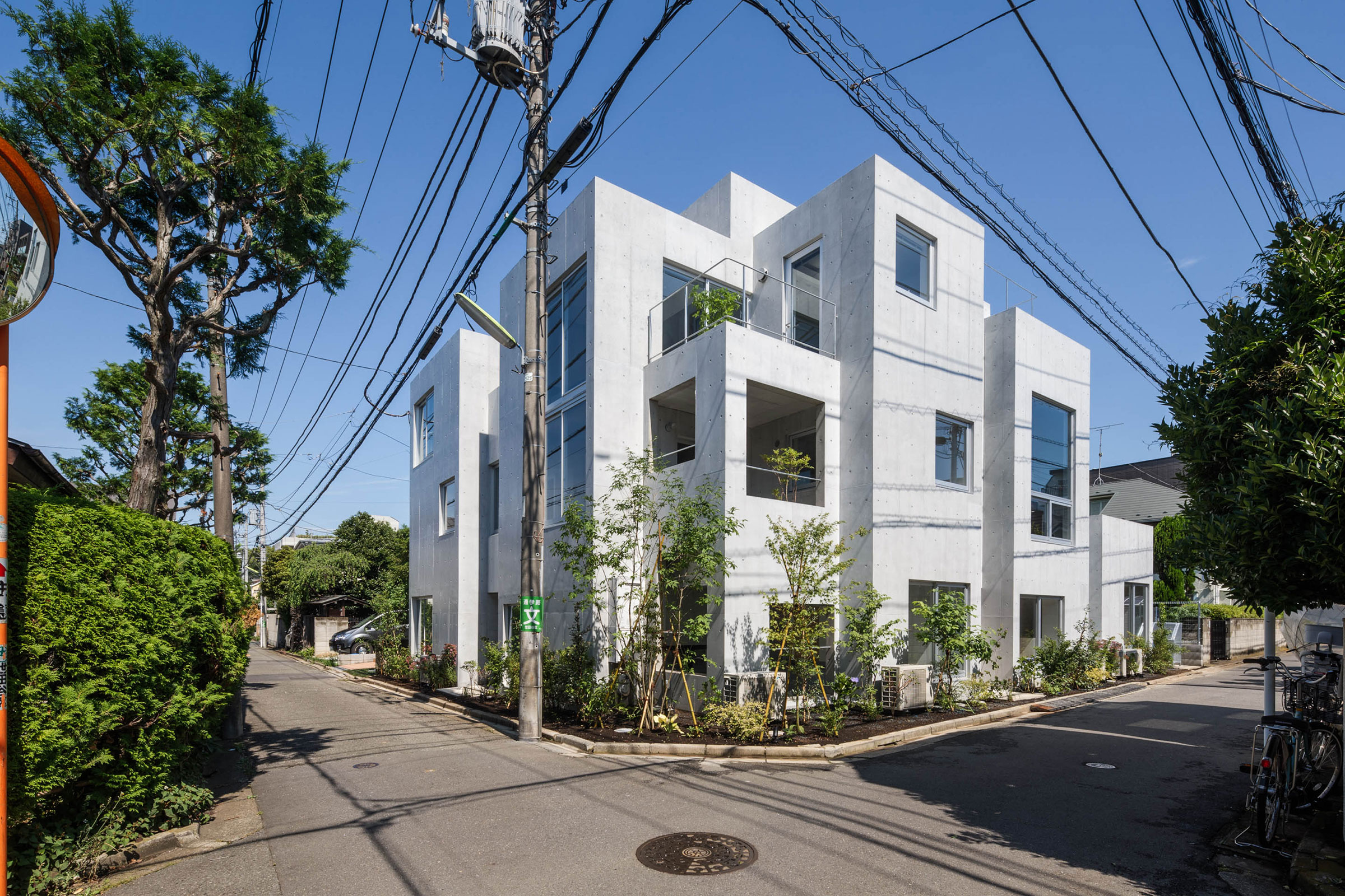 若松均建築設計事務所による、東京・世田谷区の、集合住宅「セタガヤ