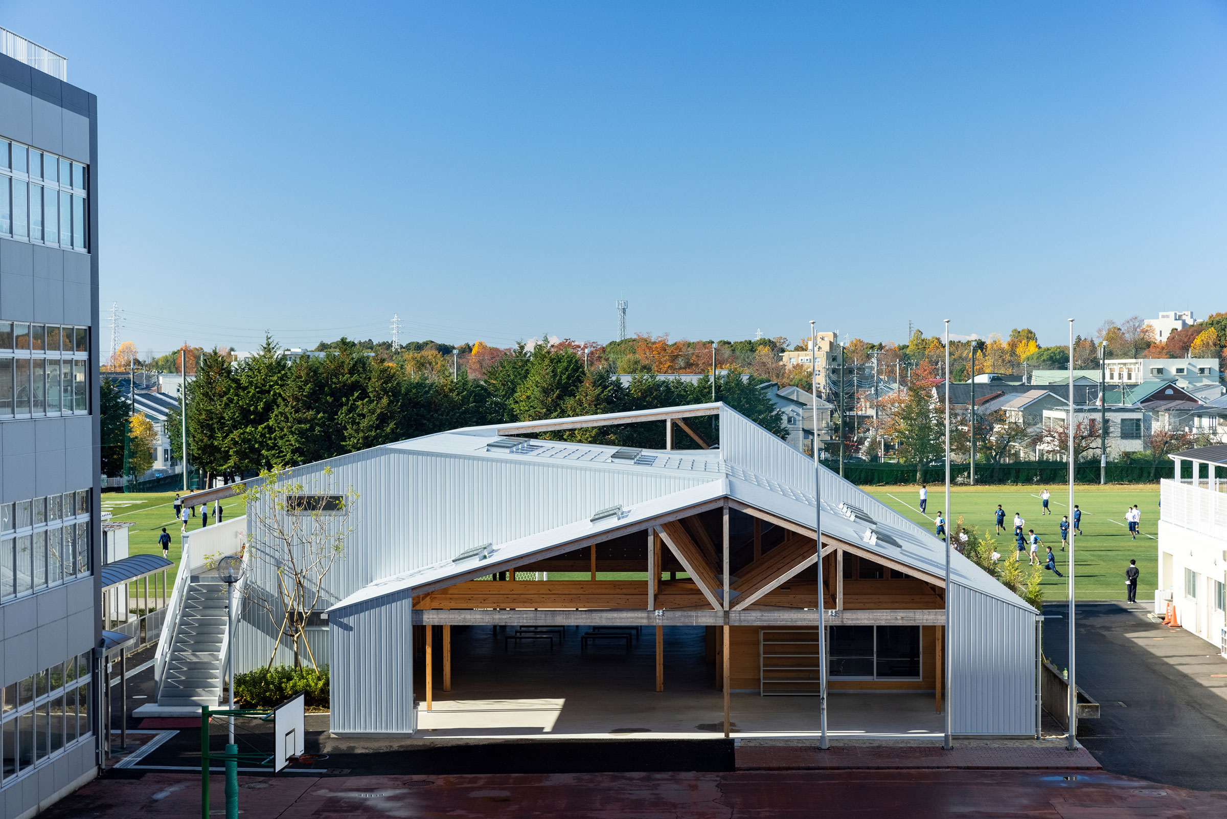 あとりえ・楠本構造設計・Awwによる、茨城・つくば市の「茗溪学園