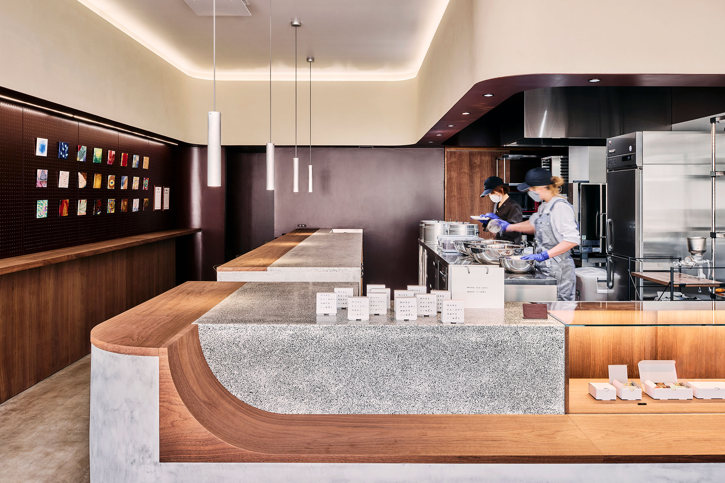 木製店舗カウンター 北沢にオープンするカフェのファサードカウンターと玄関建具を製作しま