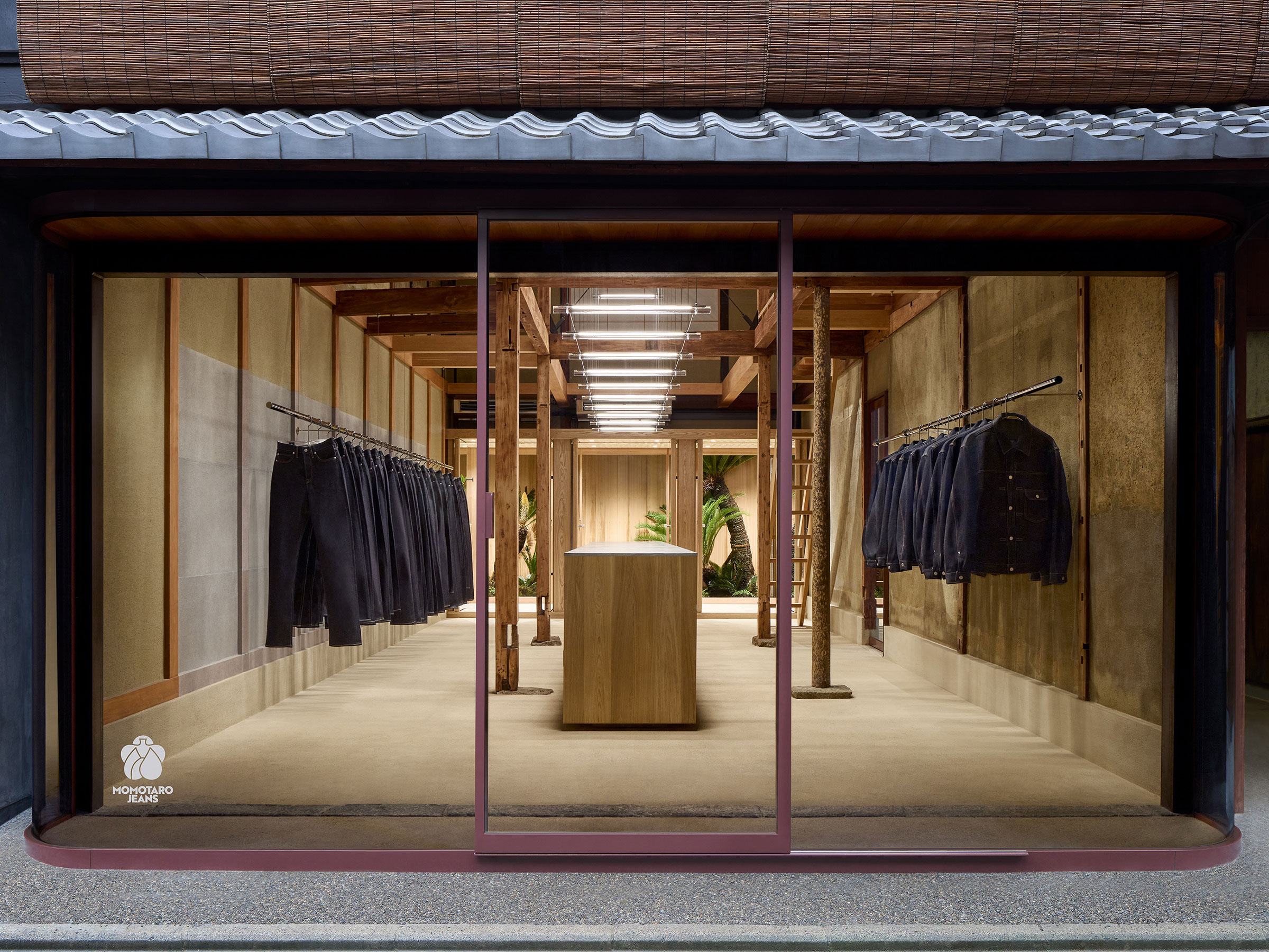 青木淳と品川雅俊のASが改修を手掛けた、京都市東山区の店舗「MOMOTARO
