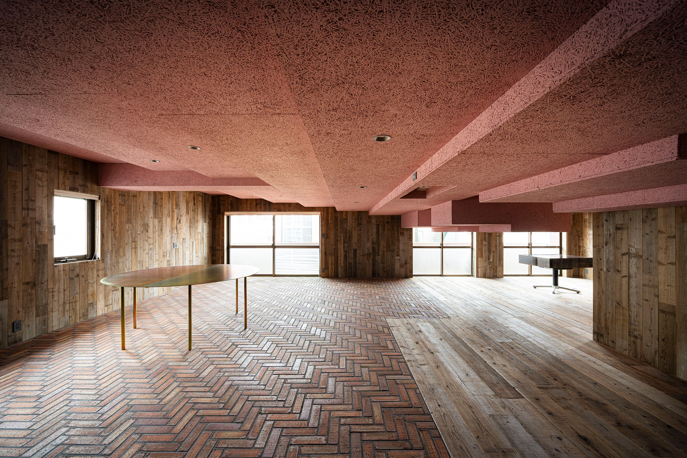 山之内淡 / AWGLによる、東京・新宿区の住戸改修「Tokyo Clubhouse