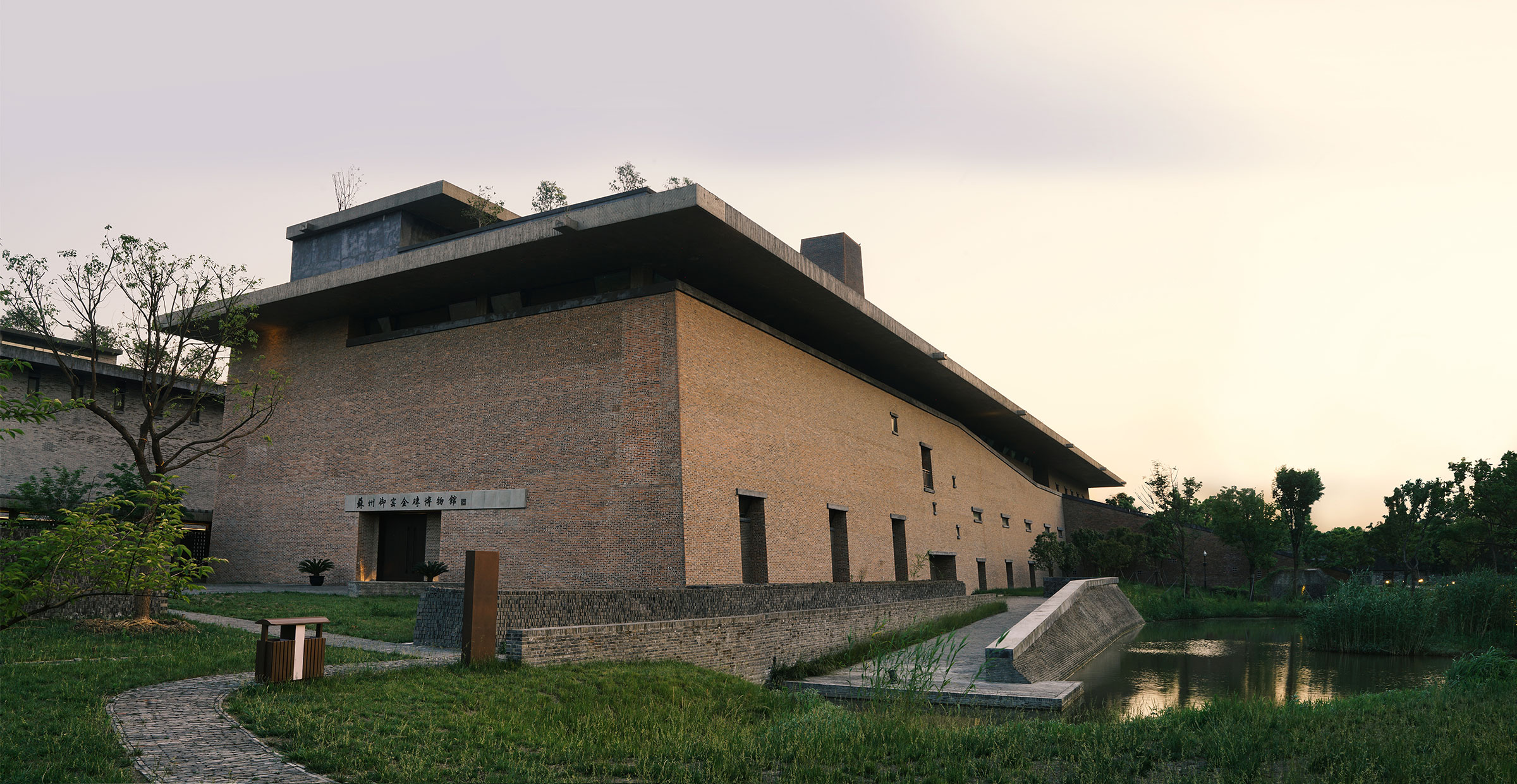 Liu-Jiakun-Suzhou-Museum-of-